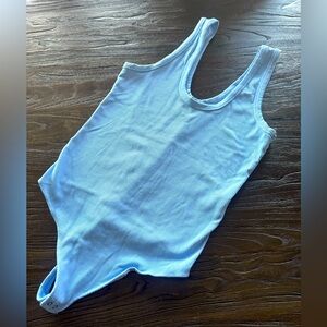 𝐀&𝐅 Seamless rib fabric scoop bodysuit Size L